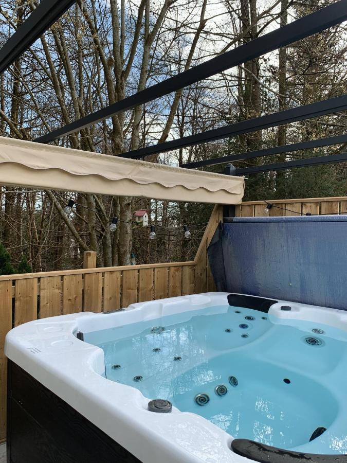 Percy Wood Lodge With Hot Tub Near Alnwick Swarland Exterior photo