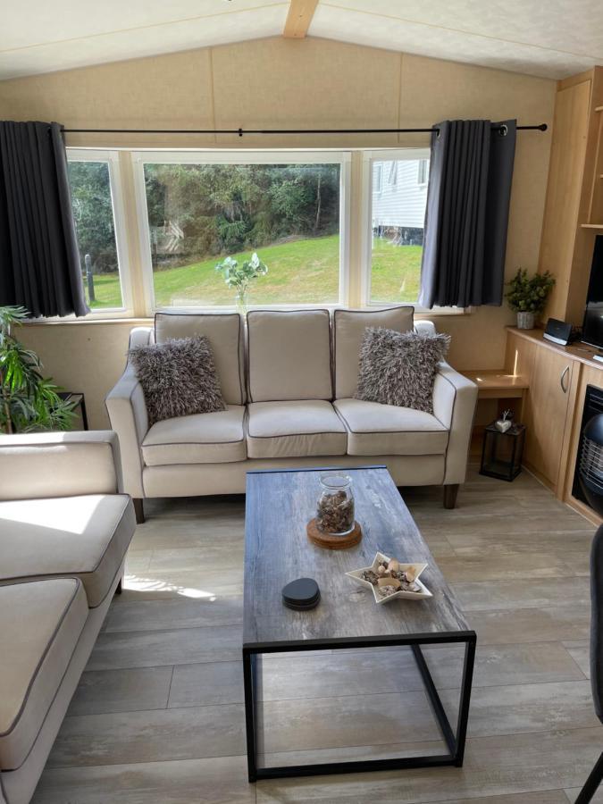 Percy Wood Lodge With Hot Tub Near Alnwick Swarland Exterior photo